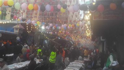 بأغاني رمضان ورسومات بوجي وطمطم، أهالي العلواية تنظم أطول مائدة إفطار جماعي بالإسكندرية (فيديو وصور)
