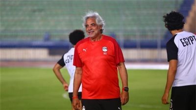 أحمد ناجي ينتقد حسام حسن بسبب ضم البلعوطي لمنتخب مصر