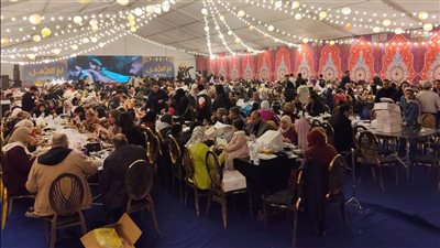 شاهد، الآلاف على مائدة إفطار 