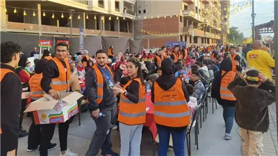 للسنة السابعة على التوالي، آلاف الأسر يشاركون في أكبر مائدة إفطار جماعي بالدلتا (صور)