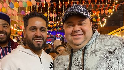 مدحت تيخا يشارك شباب العلواية حفل الإفطار الجماعى بالإسكندرية 