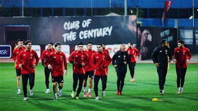 كولر يستقر على ظهير أيسر الأهلي في مباراة طلائع الجيش