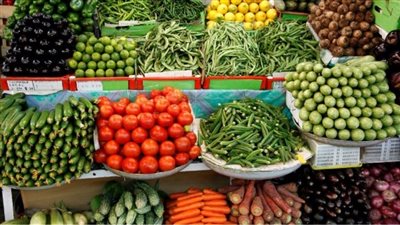 أسعار الخضار اليوم بسوق العبور، الطماطم تواصل الارتفاع وانخفاض كبير في الفلفل