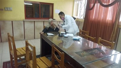 جامعة القناة تنظم قافلة طبية لقصر ضيافة كبار السن بالإسماعيلية (صور) 