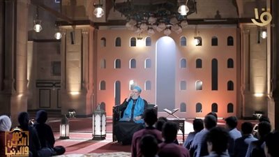 حوار فكاهي بين علي جمعة وطالب عن الجن والإنس وفيلم 