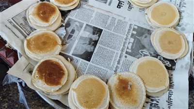 الكيلو بـ30 جنيها، القطايف جزء أساسي بشهر رمضان في البحيرة (فيديو وصور)