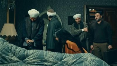 مسلسل حكيم باشا الحلقة 22، زوجة مصطفى شعبان تصدمه وتخبره بالحقيقة وراء تمسكه بوصية عمه