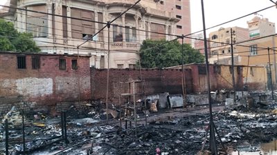 آثار حريق معرض «أهلًا رمضان» في ملوي بالمنيا (صور) 