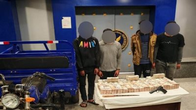  يتزعمهم موظف بالشركة، ضبط عصابة السطو المسلح على فرع فوري في أبو النمرس