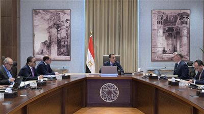 رئيس الوزراء يتابع عددًا من ملفات العمل المشتركة بين وزارتي المالية والبترول 
