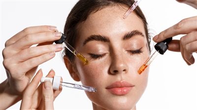  اصنعى بنفسك سيروم الألوفيرا للحفاظ على شباب بشرتك