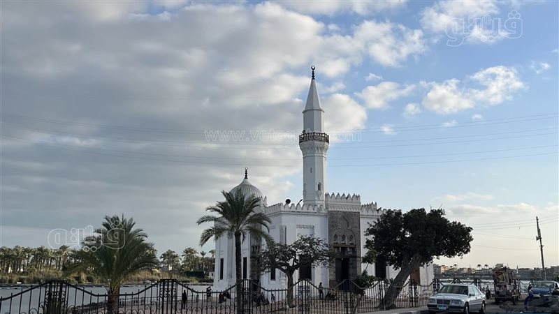 أحد المساجد، فيتو