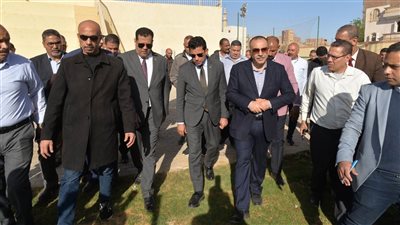 محافظ أسيوط ووزيري الشباب والخارجية يتفقدون أعمال تطوير مركز التنمية الشبابية بمنفلوط|صور 