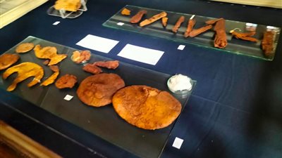 المتحف المصري بالتحرير يعرض تجربة فريدة لأنواع الخبز عند المصري القديم