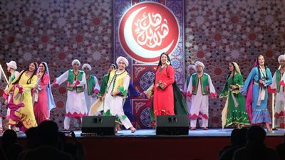 فرقة رضا تبهر جمهور ساحة الهناجر ضمن فعاليات 