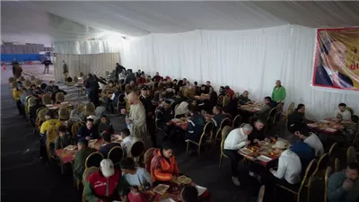 الداخلية تواصل توزيع وجبات إفطار على الصائمين ضمن مبادرة 