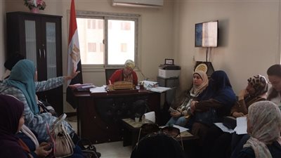 مديرة صحة العاشر تتابع انتظام سير العمل بالمراكز الطبية