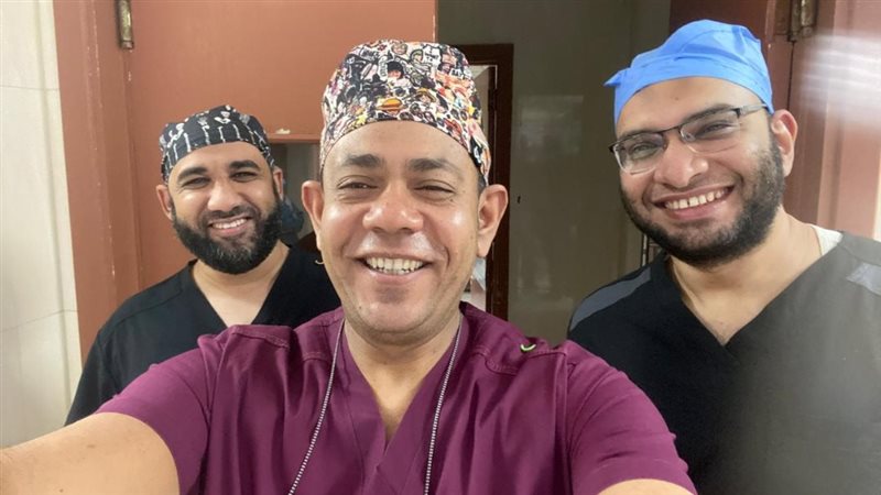فريق أطباء جامعة
