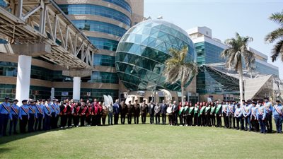 قوات الدفاع الشعبى والعسكرى تنظم زيارة لطلبة الجامعات ومدارس التأسيس العسكرى لمستشفى سرطان الأطفال