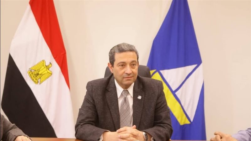  الدكتور أيمن الشهابي،