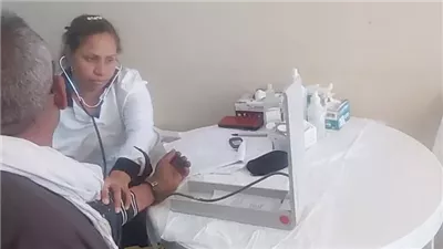 الكشف على 566 حالة بقافلة طبية بالطود في الأقصر 