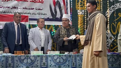  تكريم 150 من حفظة القرآن الكريم بالرزيقات في الأقصر (صور)