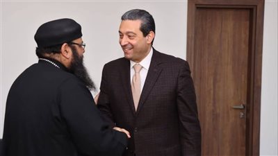 محافظ دمياط يستقبل الأنبا ماركوس ووفد الكنيسة لتلقي التهنئة بعيد الفطر 