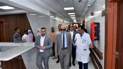 محافظ الأقصر يتفقد المجمع الطبي الدولي (صور)
