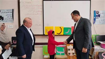 لجنة وزارية تتفقد مدارس دمياط وتشيد بمستوى طلاب القراءة والكتابة
