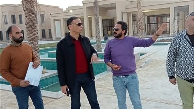 رئيس جهاز الساحل الشمالي يتفقد أعمال مشروع قرية 