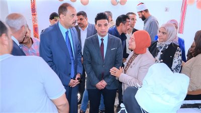 محافظ سوهاج يتفقد فعاليات مبادرة 