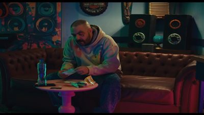  الحلقة 11 من «الغاوي»، مكي ينقذ حياة صديقه أبو يوسف بعد تعاطيه جرعة زائدة من المخدر 