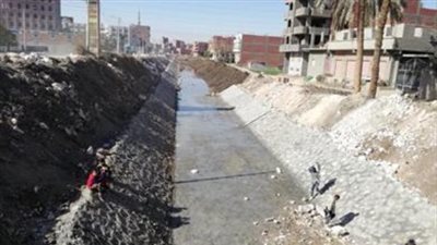 حظر إقامة أي منشآت في مخرات السيول وفقًا للقانون الري 