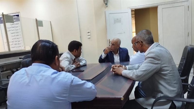 أثناء اللقاء 