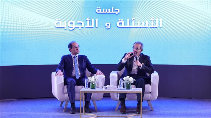 وزيرا الاتصالات والمالية،