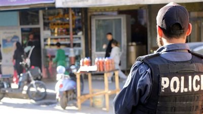 اعتقال مفتي سوريا السابق أحمد بدر الدين حسون خلال محاولته الفرار إلى خارج البلاد (صورة)