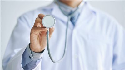 كيف تتشكل اللجنة العليا للمسئولية الطبية وسلامة المريض؟