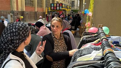 كلية الآداب تقيم معرض مستلزمات الأسرة المصرية بمناسبة عيد الفطر