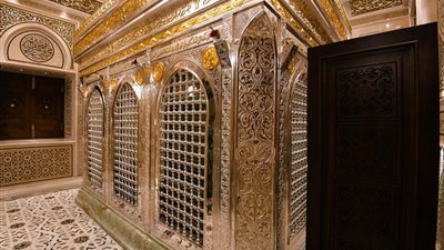 هل الدعاء عند قبر السيدة نفيسة مستجاب؟ اعرف رأي العلماء 