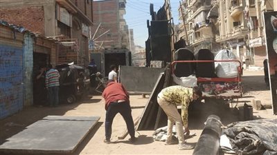 تنفيذ حملة إشغالات والتصدي للباعة الجائلين بدكرنس (صور)