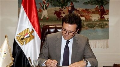 وزير الثقافة في اليوم العالمي للمسرح: منارة للإبداع والتنوير 