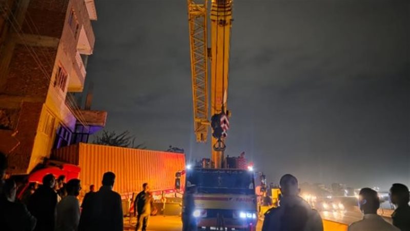 لحظة اصطدام مقطورة