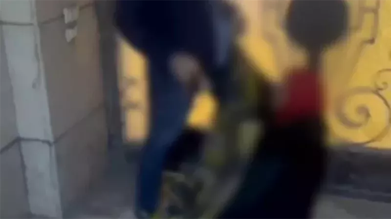  التعدي على سيدة