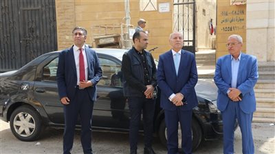 محافظ القاهرة يشرف على إزالة عقار بالمقطم