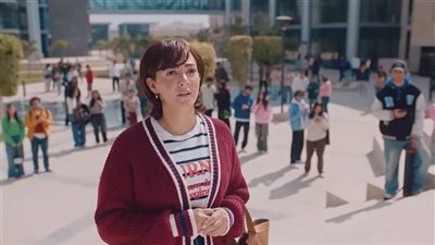 أميرة أديب تفضح سر دنيا سمير غانم وتضعها في ورطة بالحلقة 14 من مسلسل عايشة الدور