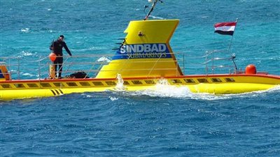 تفاصيل ما حدث بقاع البحر، فيديو جديد للحظة غرق الغواصة سندباد بالغردقة