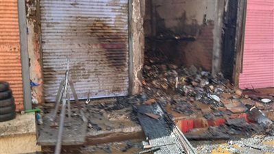 حريق يلتهم سوبر ماركت بسوهاج (صور)