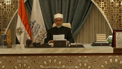 أخبار مصر اليوم، خريطة فلسطين بجوار مفتي الجمهورية تتصدر مواقع التواصل، السيسي ورئيس وزراء باكستان يتبادلان التهنئة بحلول عيد الفطر، بيان جديد من دار الإفتاء حول رؤية هلال شهر شوال