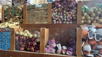 إقبال كثيف على الشيكولاتة بالبحيرة قبل عيد الفطر (فيديو وصور)