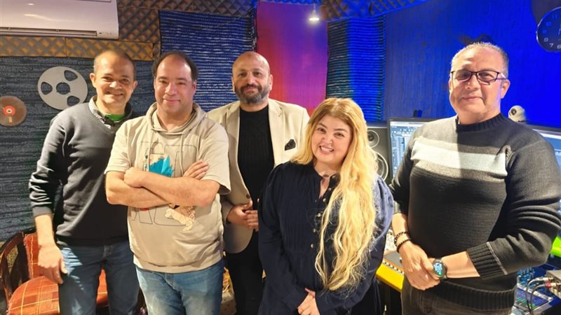 فريق عمل مسرحية مملكة